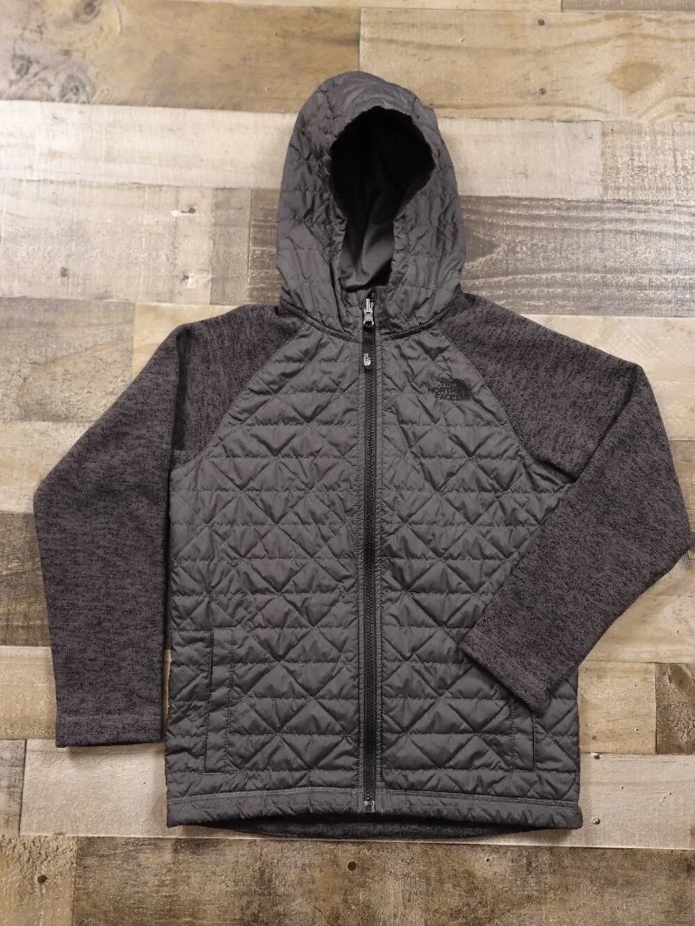 The North Face Quilted Insulated Hooded Jacket Boys Medium (10/12) Gray Full Zip